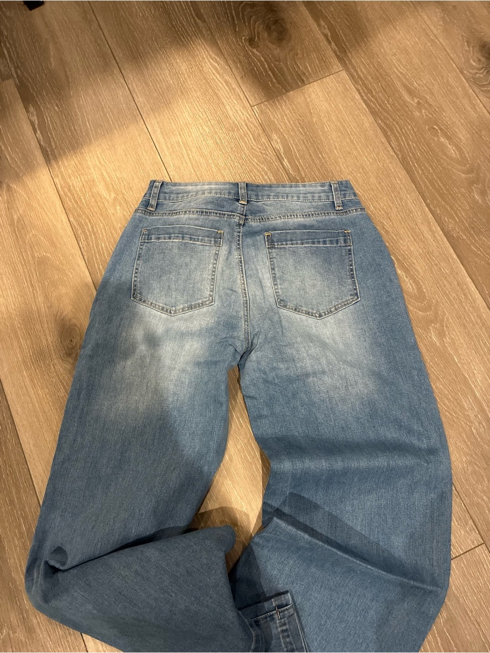 Wide Leg Light Blue Denim Jeans for Women - Picture 6 of 6